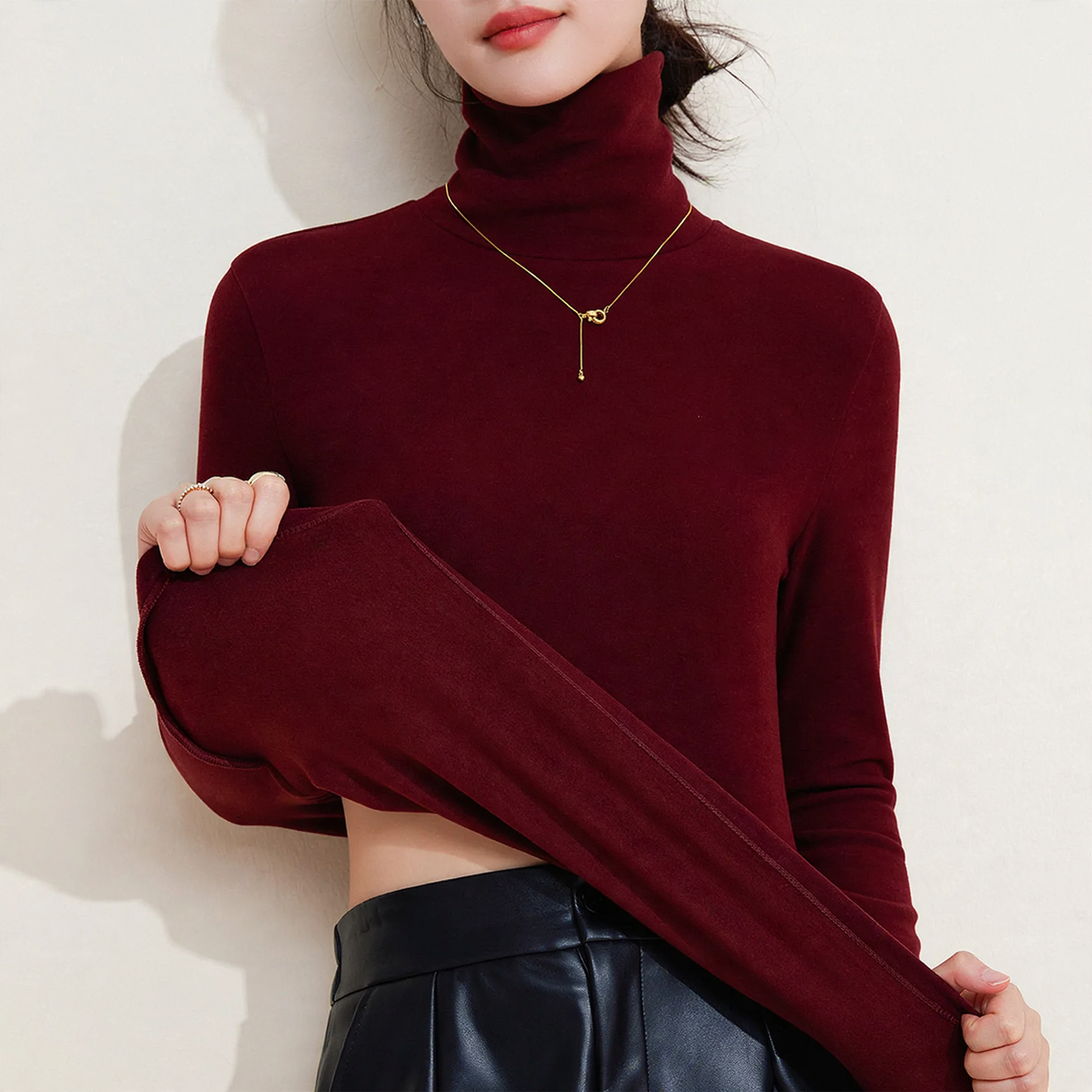 Women's thermal undershirt with stand-up collar