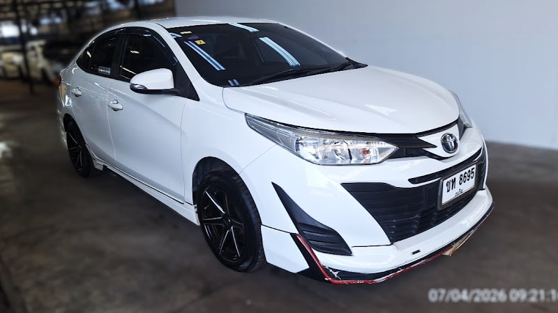 TOYOTA YARIS ATIV