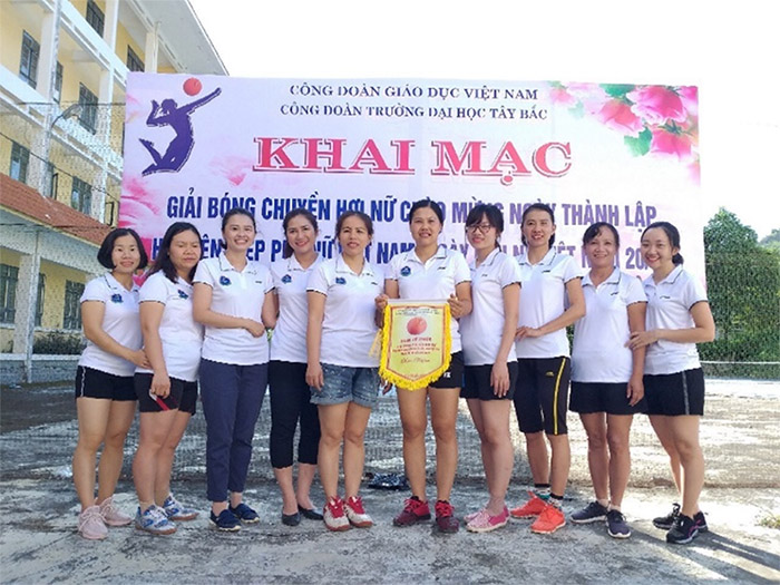 Khoa Khoa học Tự nhiên - Công nghệ 60 năm xây dựng, trưởng thành và phát triển