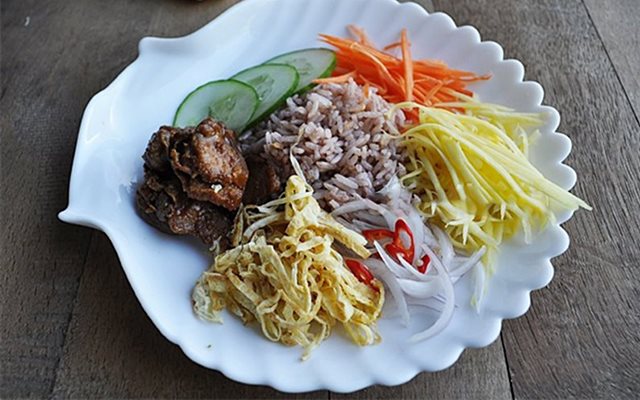 Cơm Chiên Kiểu Thái