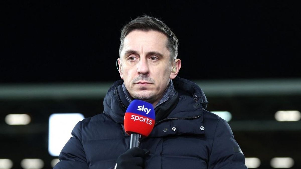 Romero mỉa mai Gary Neville ngốc nghếch - Tạp chí Tri thức