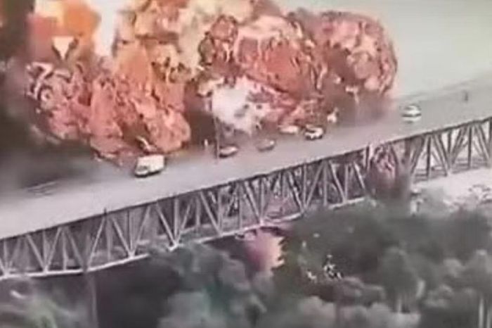 'Quả cầu' lửa bao trùm cầu huyết mạch ở panama sau vụ nổ kinh hoàng - Chuyên trang Góc nhìn pháp lý - Tạp chí Người đưa tin