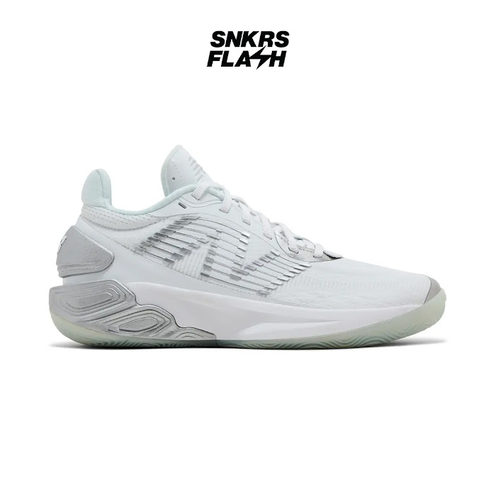 NEW BALANCE TWO WXY V5 WHITE CHROME - Size 44