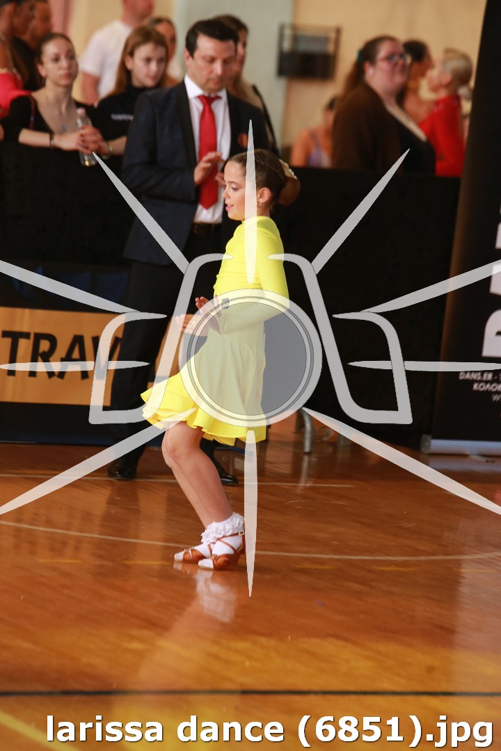 larissa dance (6851).jpg