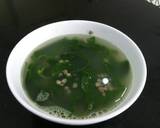 Múc canh ra tô và ăn thôi.