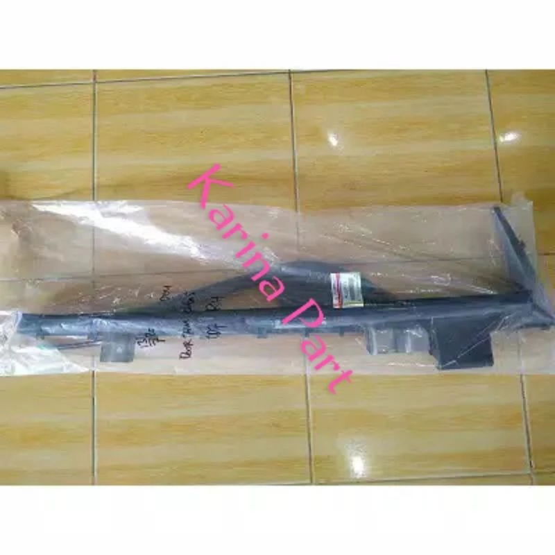 Dortrim Canter Pintu Kanan Atas Original Mitsubishi MK403813