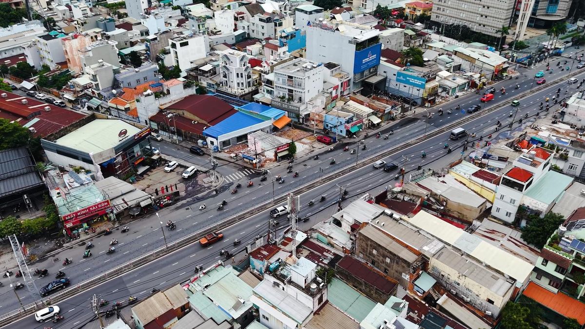 Quốc lộ 13 thay đổi tổ chức giao thông, người dân phấn khởi vì giảm hẳn tai nạn - Báo VietnamNet