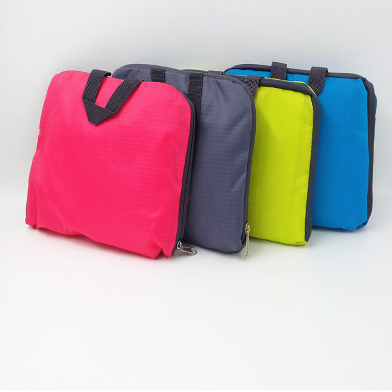 Foldable travel backpack made of polyester, 20-35 L