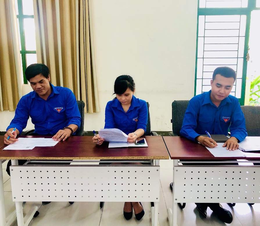 Đoàn kiểm tra làm việc
