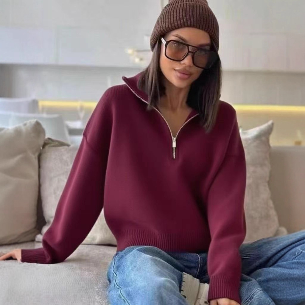 Women's knitted sweater with stand-up collar and zip