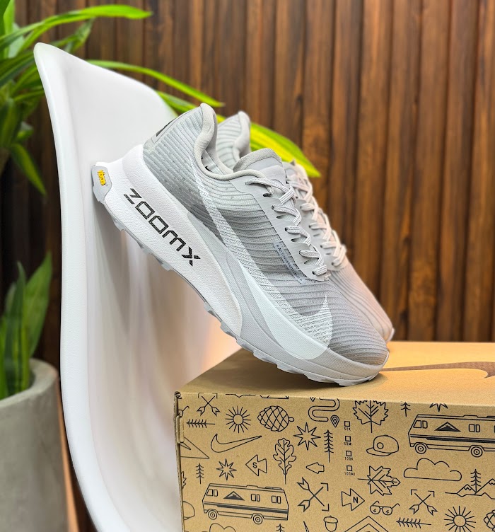Nike Zegama ZoomX Gris