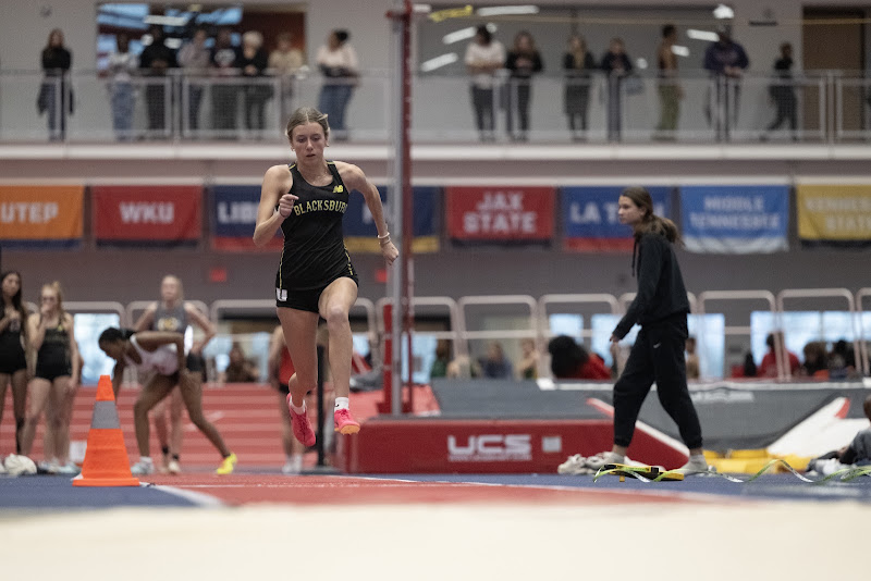 Photo from HS: Indoor Track & Field of Lilly Ballowe