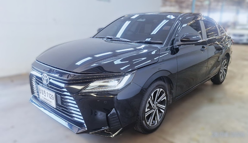 TOYOTA YARIS ATIV