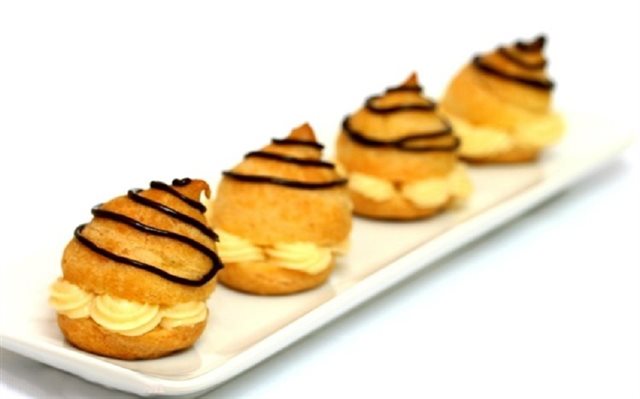 Bánh Su Kem Đẹp Mắt
