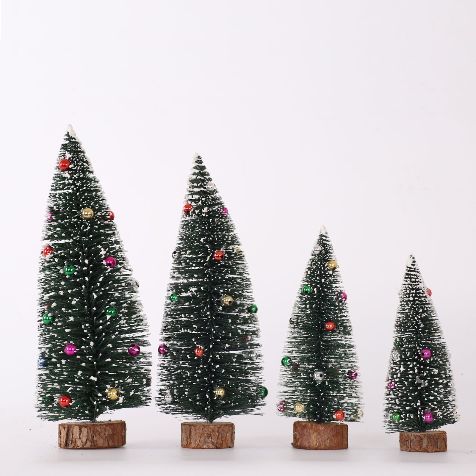 Mini Christmas tree with snow effect