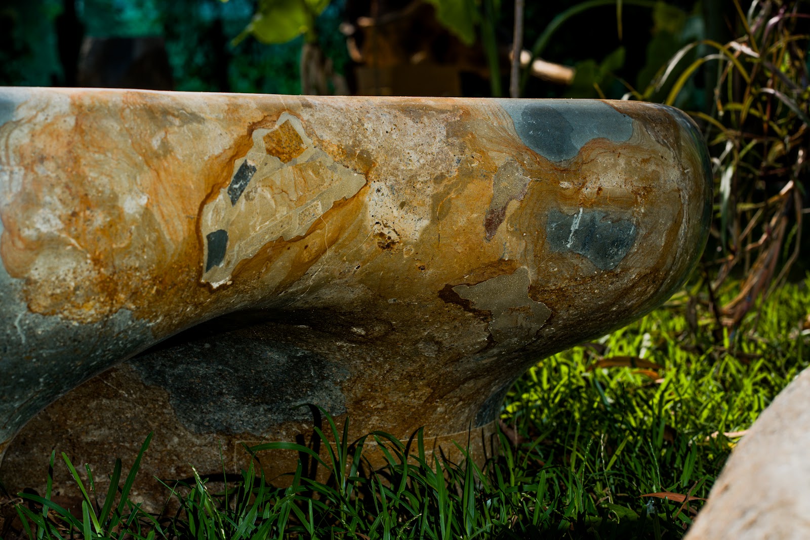 Verdant Flow Bench, studio view 9