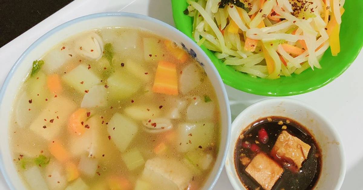 Bữa cơm gia đình Tết Đoan Ngọ