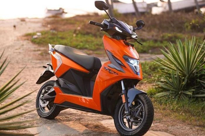 Xe máy điện đi xa tới 400km/sạc, giá tương đương SH Mode - Báo Văn hóa