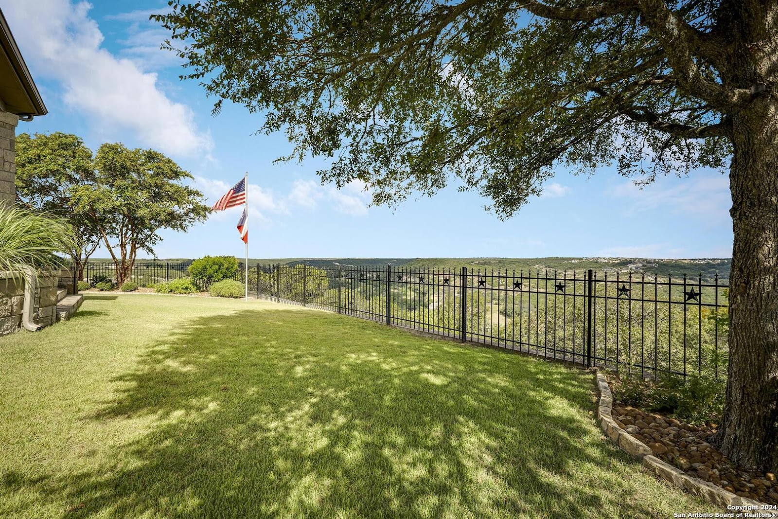 Tapatio Springs Texas Hill Country homes and lifestyle