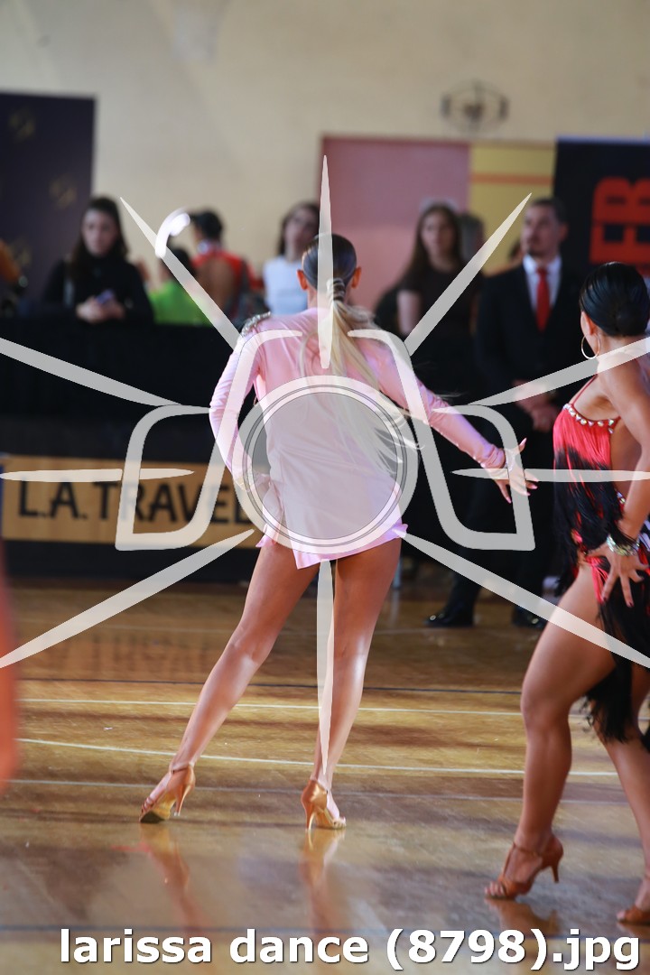larissa dance (8798).jpg
