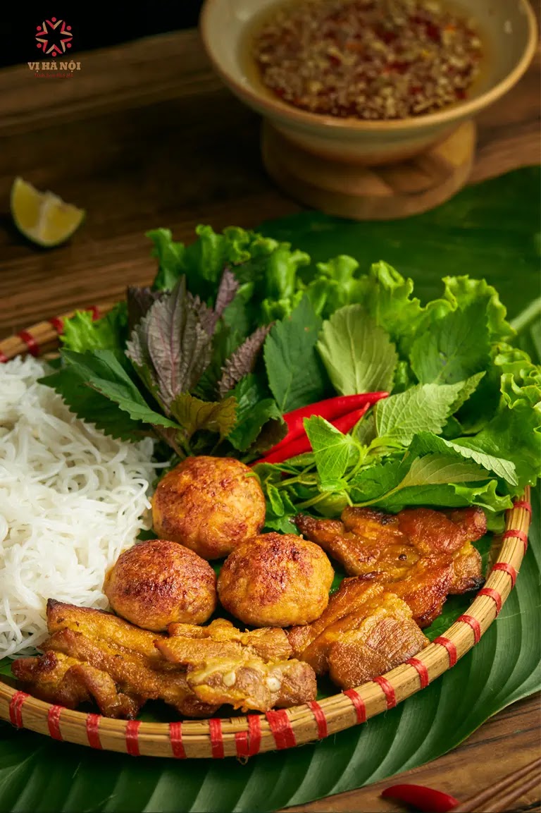 Ăn gì gần Lăng Bác? Top 5 quán ngon chuẩn vị Hà Thành