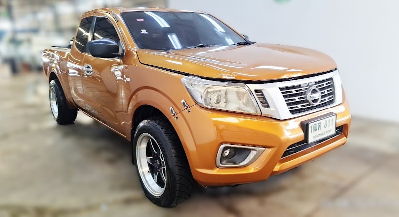NISSAN NAVARA
