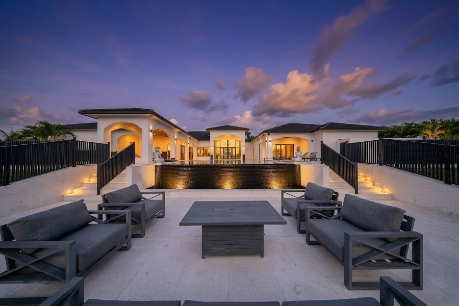 Arrow Estate at dusk, frame 1