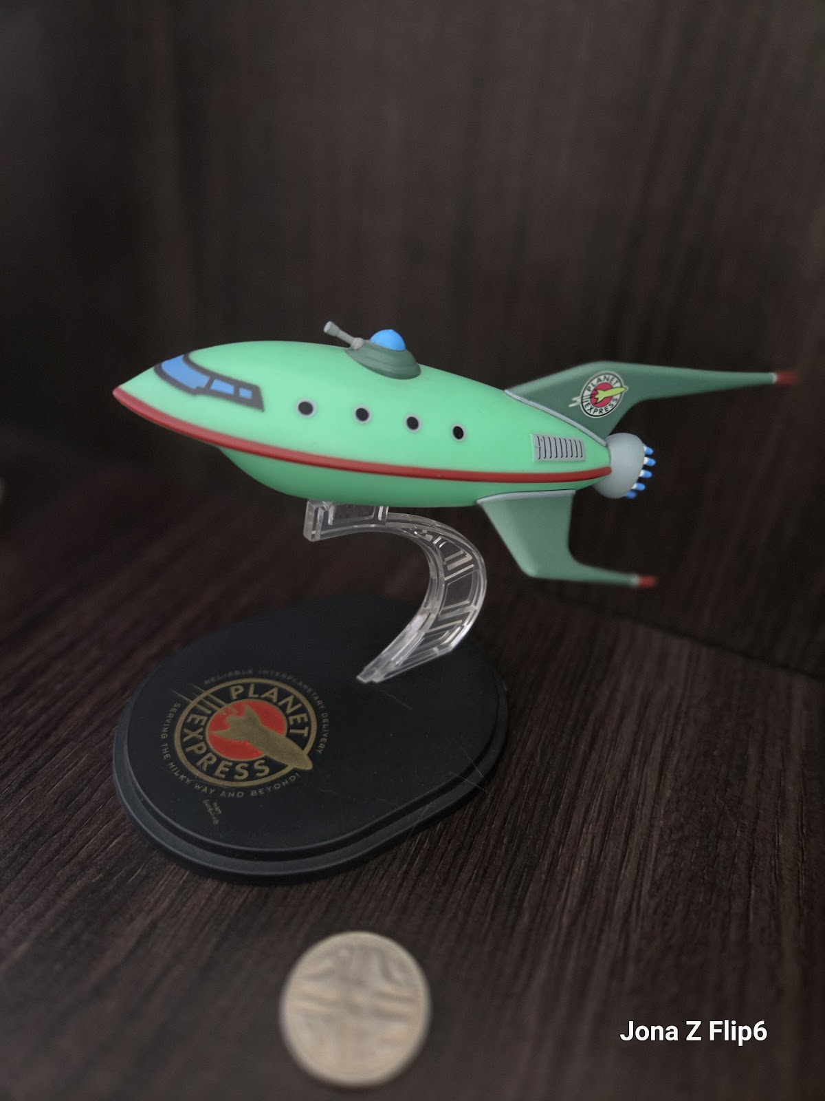 Lootcrate Julio 2016: Modelo de nave Planet Express Q Fig de Futurama por QMX