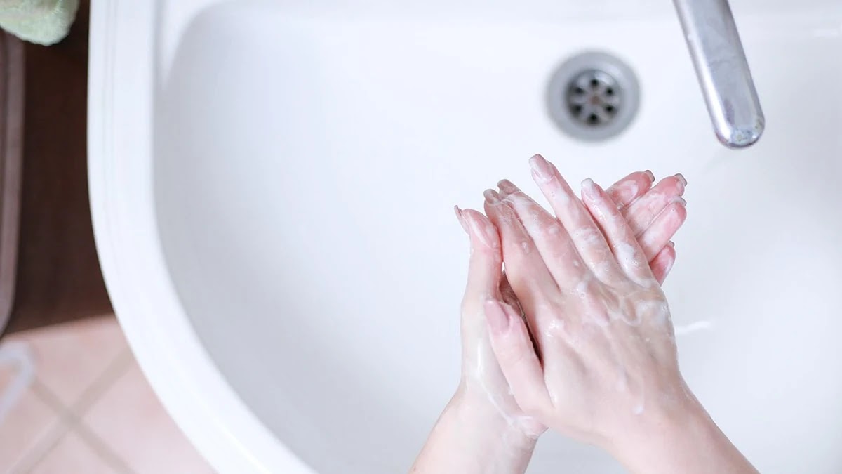 스마트폰 배터리 최적화 설정으로 오래 사용하는 방법