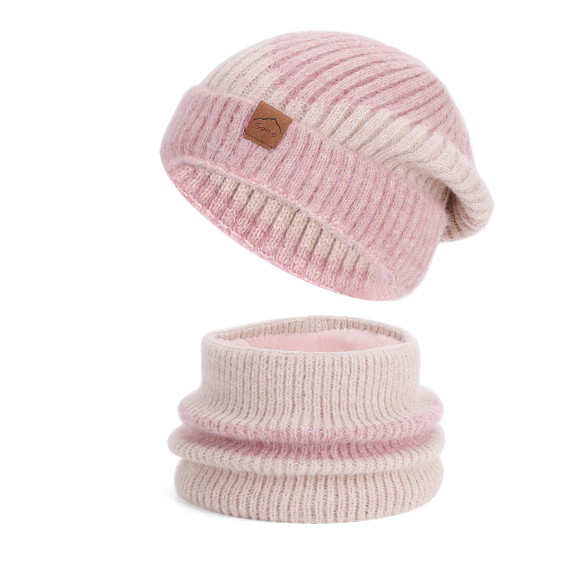 Strickmütze und Loop-Schal Set