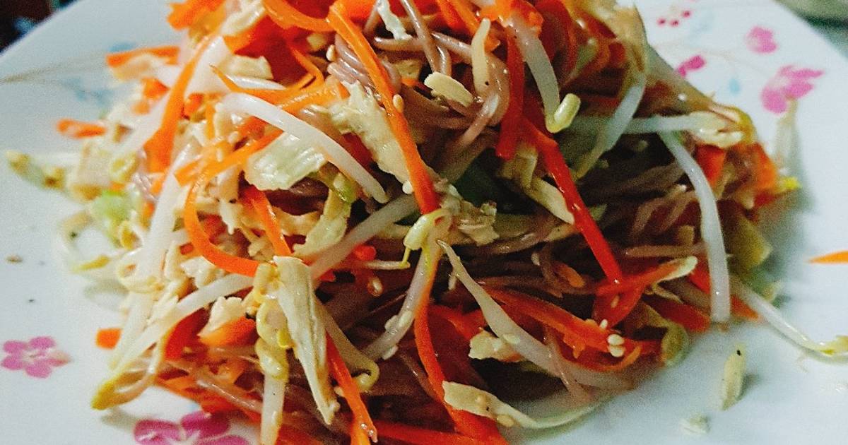 Bún gạo lứt trộn ức gà- eat clean