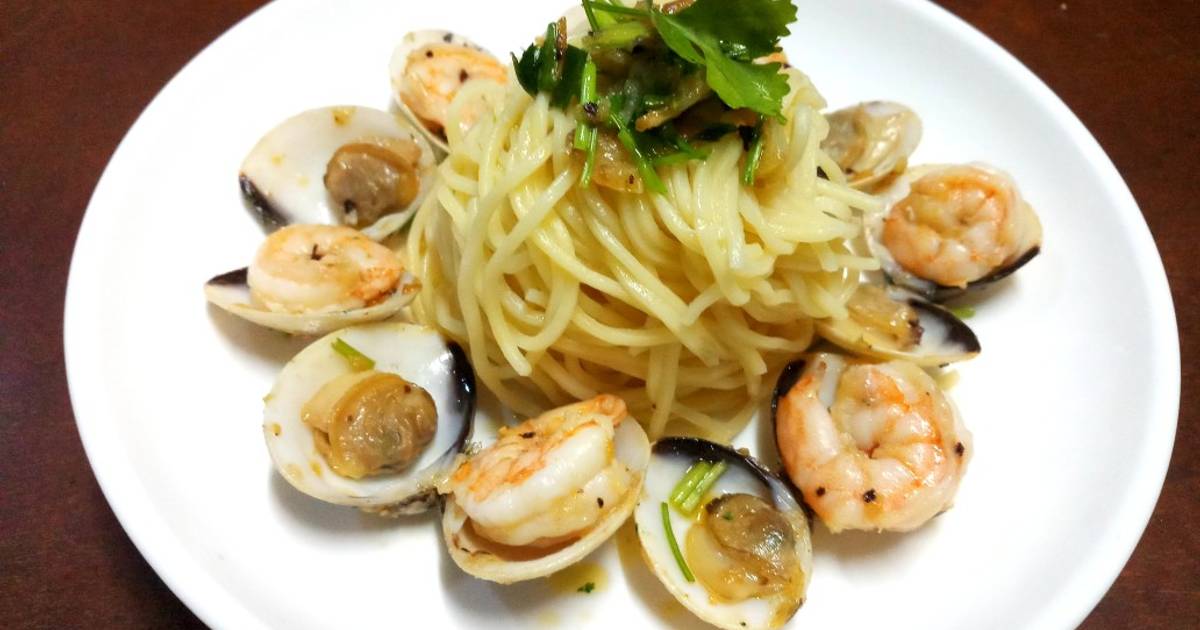 Mì xốt bơ tỏi