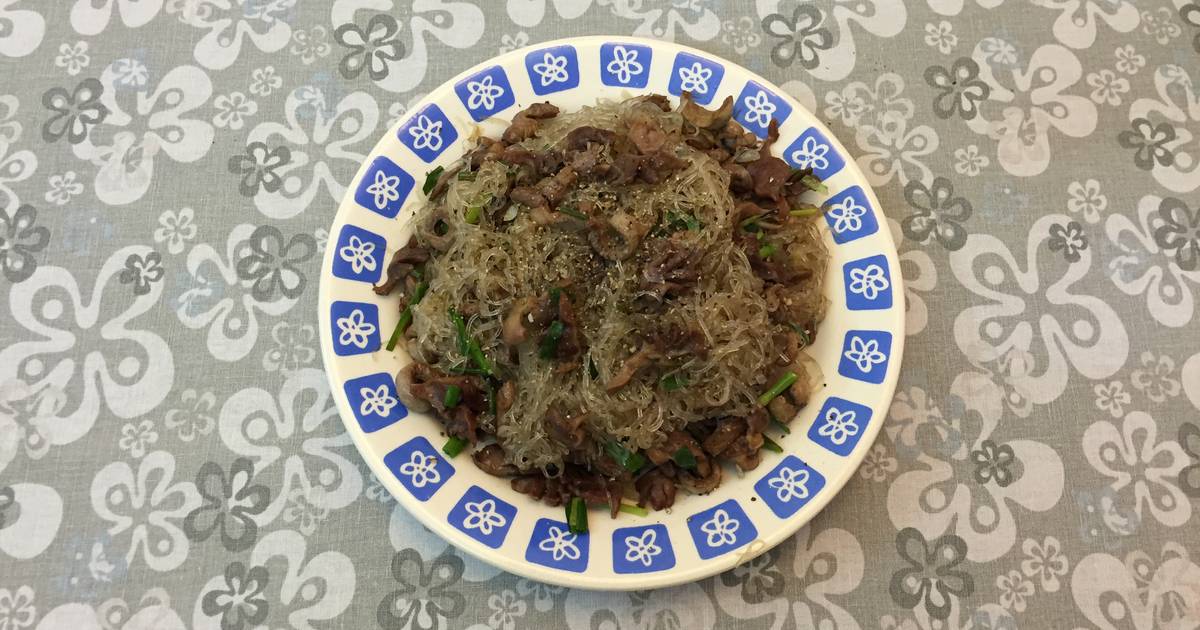 Lòng Gà Xào Miến Khô