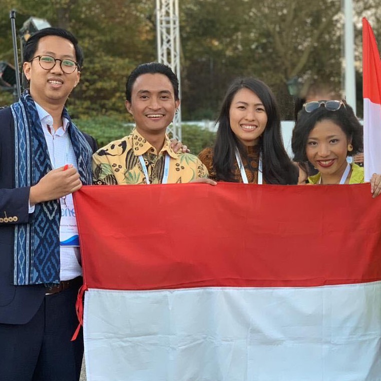 Blue carbon ecosystem conservation, climate education, marine and estuarine mangrove, seaweed, seagrass, coral. CarbonEthics Indonesia