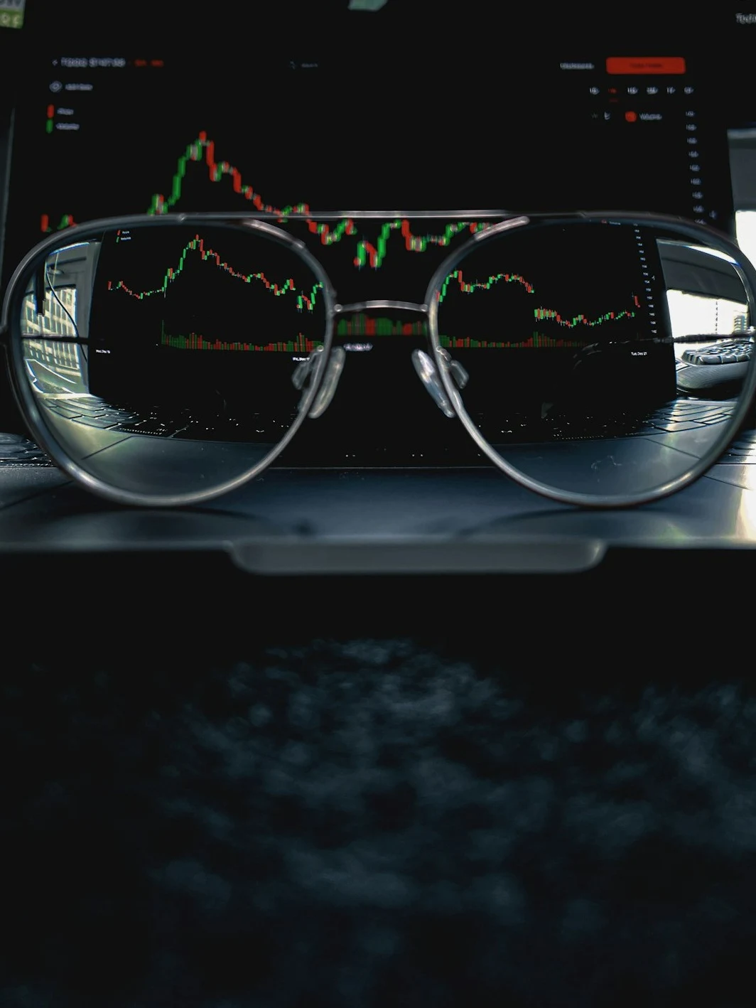 SK하이닉스, PER 4배대 저평가 충격! 배당수익률 32%의 진실과 목표주가 128만원의 의미는?