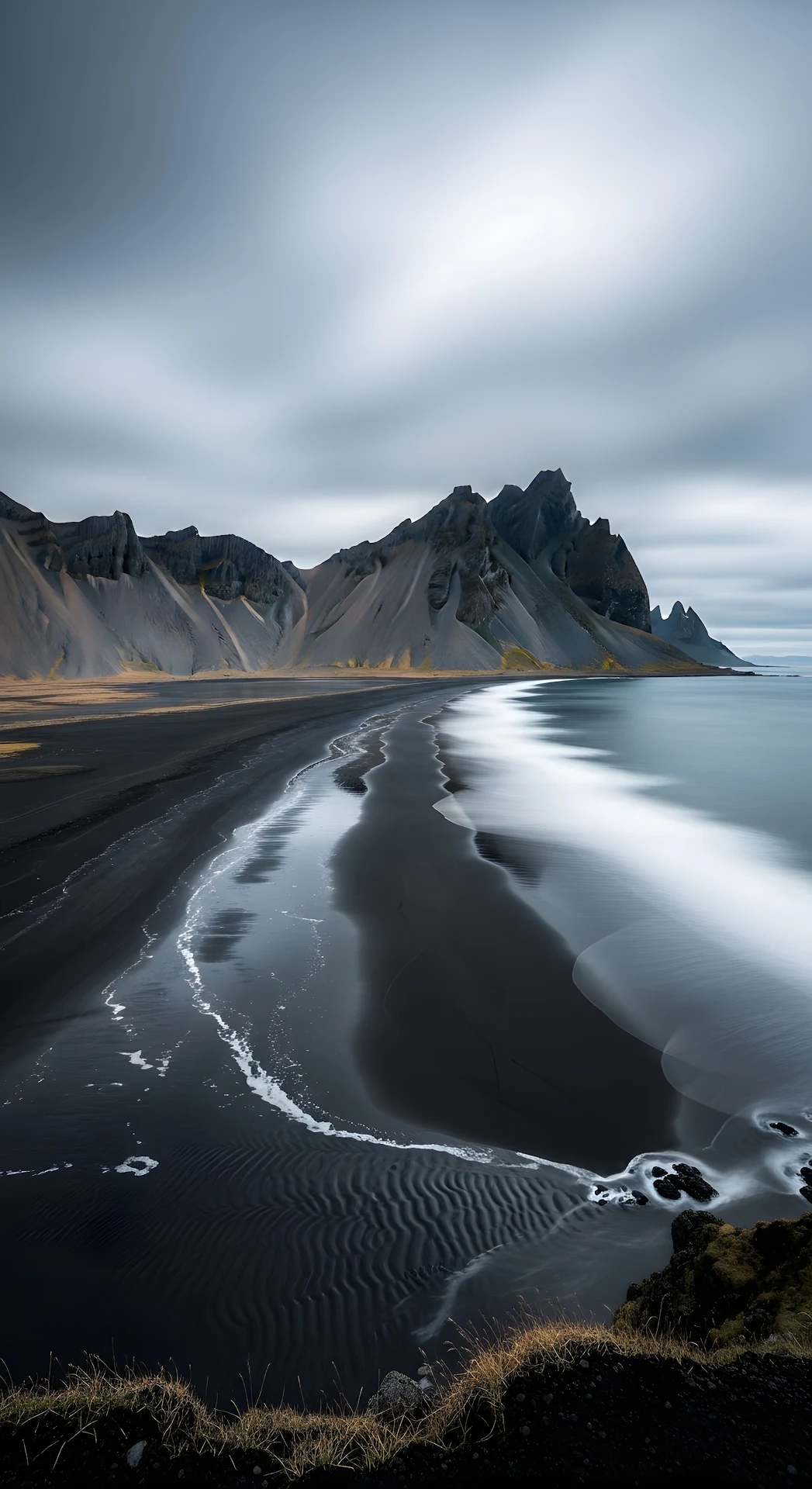 Stokksnes Black Sand Beach and Vestrahorn Mountain - Free 4K mobile Wallpaper