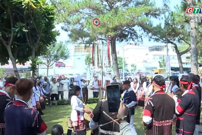 47 dân tộc - một bản hòa ca nơi đại ngàn chạm biển xanh - Báo Gia Lai