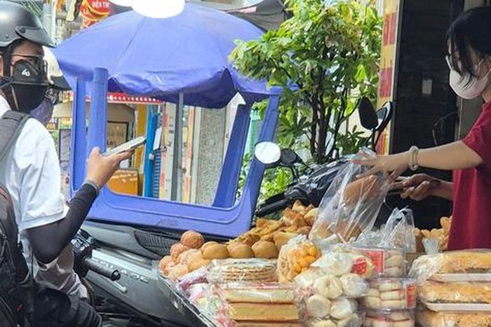 Giám đốc Sở An toàn thực phẩm TPHCM: Không có chuyện dẹp thức ăn đường phố! - Báo Người Lao Động