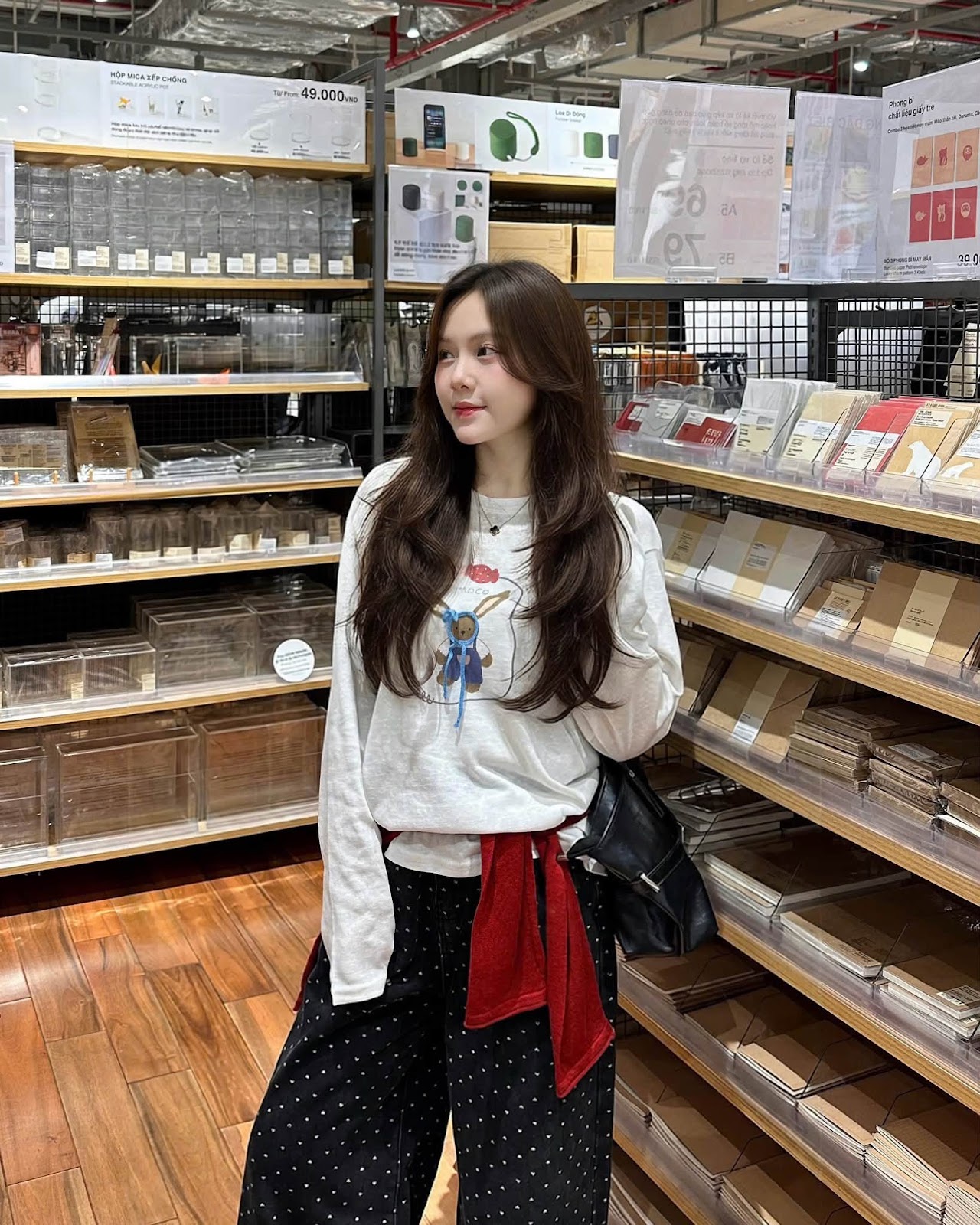 Áo thun dài tay in hình thỏ đeo nơ XONXEN Shop 942