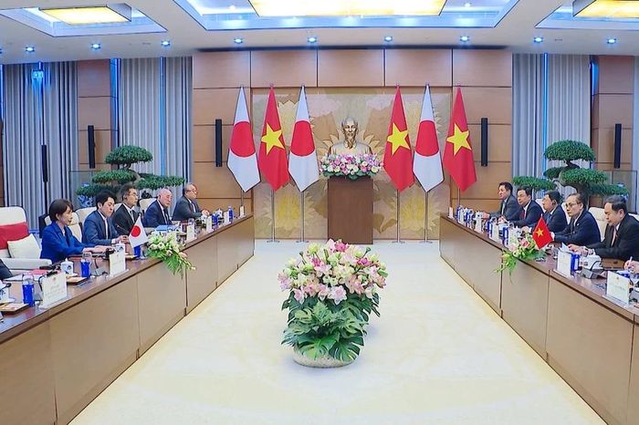 [Video] Chủ tịch Quốc hội Trần Thanh Mẫn hội kiến Thủ tướng Nhật Bản Takaichi Sanae - Báo Nhân Dân