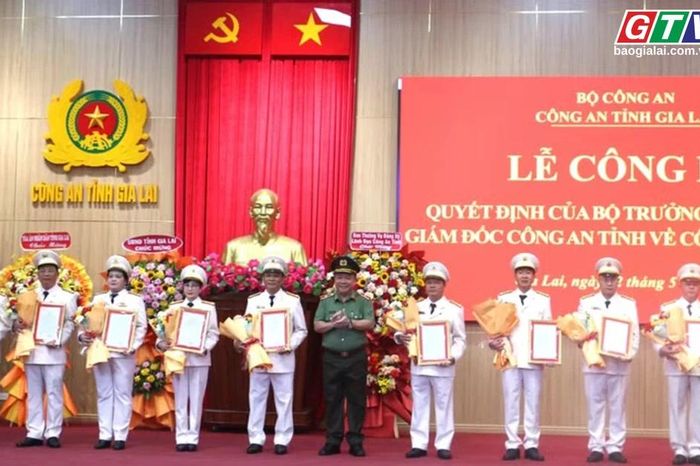 Toàn cảnh Gia Lai 24h: Công an tỉnh Gia Lai công bố quyết định về công tác cán bộ - Báo Gia Lai