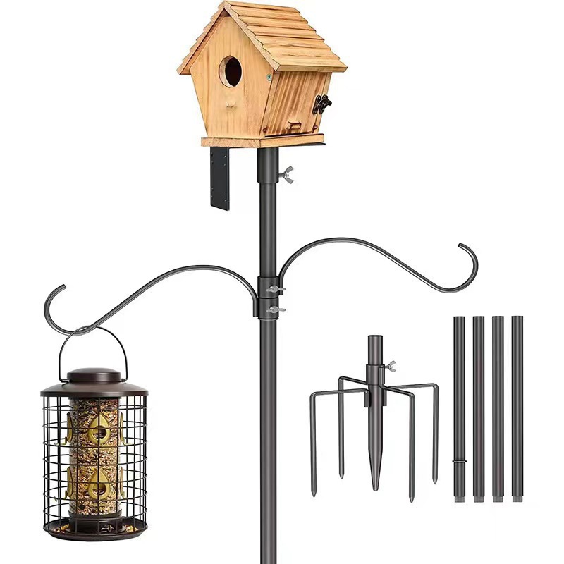 Geometric metal birdhouse