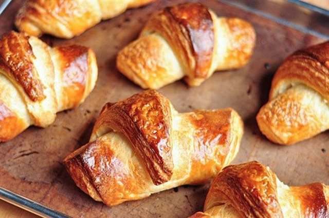 Bánh Croissant Đơn Giản