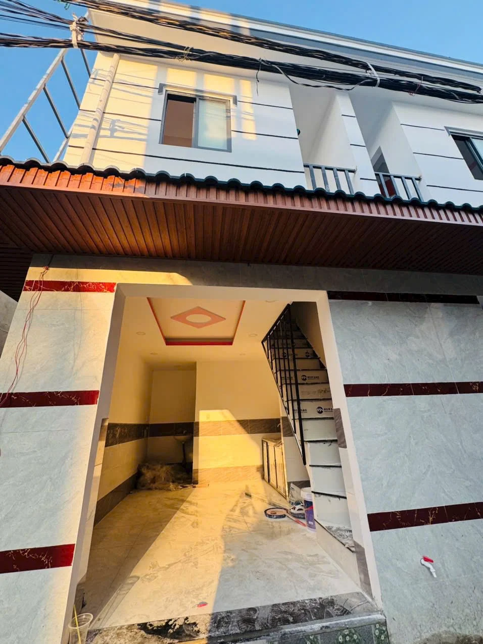 MỞ BÁN DÃY 6 CĂN NHÀ NGAY CỔNG KCN TÂN ĐỨC, LONG AN – ảnh mặt tiền – Thị trấn Đức Hòa, Huyện Đức Hòa, Tỉnh Long An