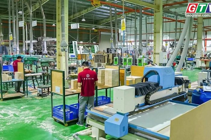 Toàn cảnh Gia Lai 24h: Gia Lai đặt mục tiêu xuất khẩu 3,2 tỷ USD năm 2026 - Báo Gia Lai