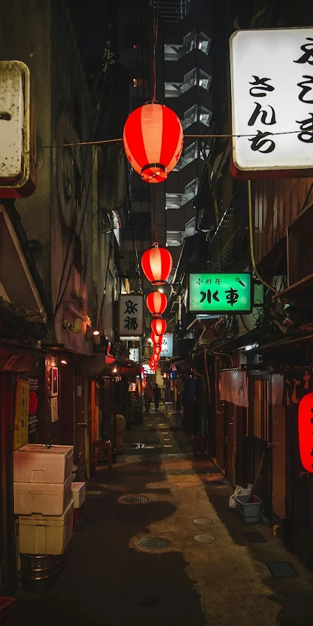 Traditional Japanese Night Alleyway 4K Phone Wallpaper