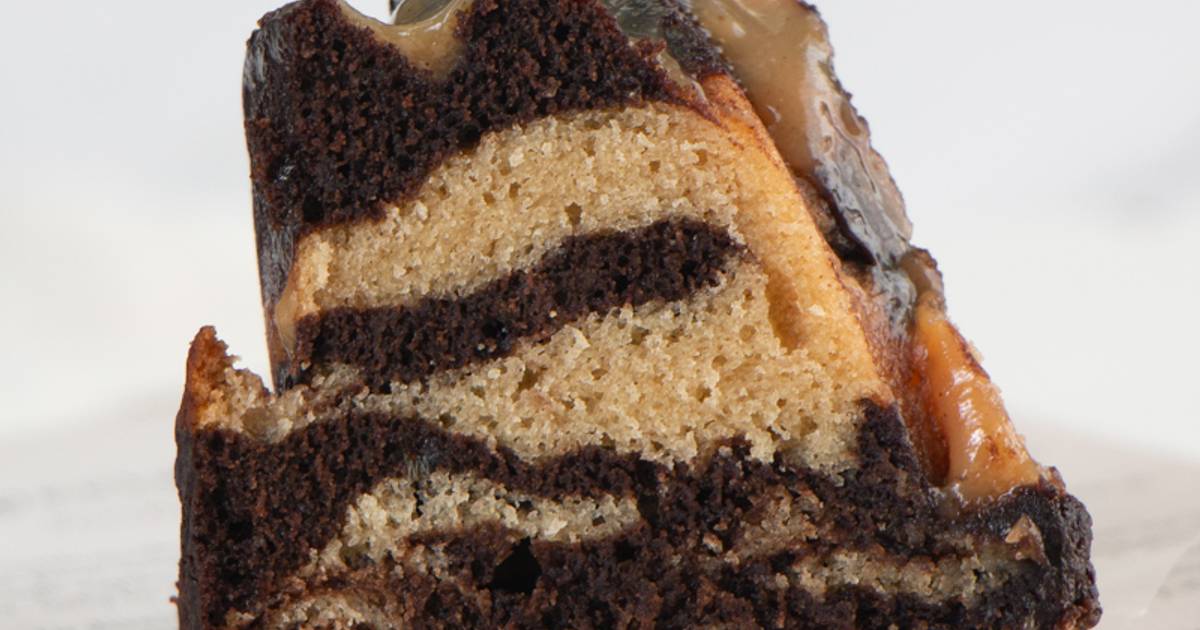 Peanut Butter Chocolate Cake with Peanut Butter Sauce
