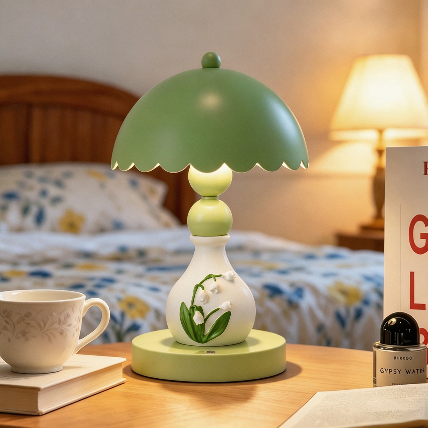 Maiglöckchen-Tischlampe, französisches Flachrelief-Design