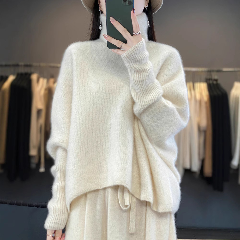 Women's wool sweater, stand-up collar, relaxed fit