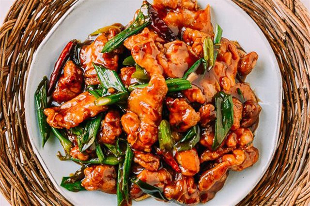 Gà Chiên Sốt Ớt Cay